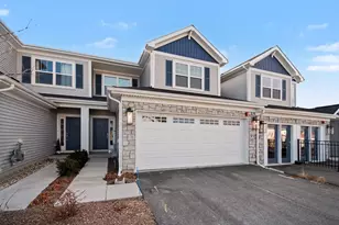 253 Masters Dr, Addison, IL 60101 - Photo 1