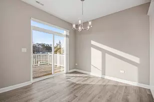 253 Masters Dr, Addison, IL 60101 - Photo 6