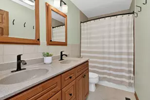 6766 Valley View Dr, Downers Grove, IL 60516 - Photo 22