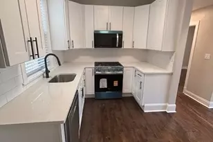 3853 W Palmer St, Chicago, IL 60647 - Photo 2