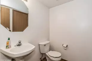 274 Holiday Ln, Hainesville, IL 60073 - Photo 8