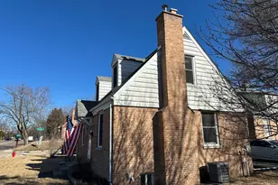 542 Sycamore Rd, Dekalb, IL 60115 - Photo 16