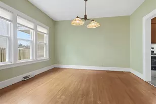 907 S Fell Ave, Normal, IL 61761 - Photo 8