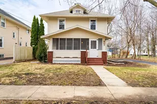 907 S Fell Ave, Normal, IL 61761 - Photo 2