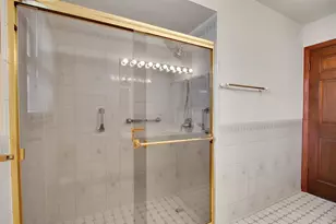 1040 E Grissom Dr, Palatine, IL 60074 - Photo 24