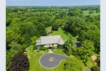 236 Steeplechase Road, Barrington Hills, IL 60010 - Photo 2