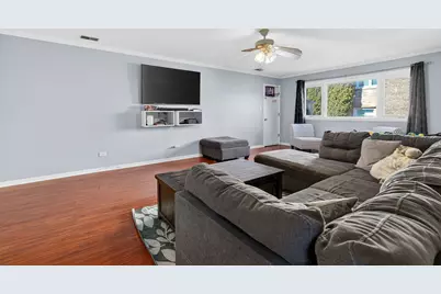 16319 Evergreen Drive, Tinley Park, IL 60477 - Photo 12