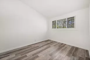 46W524 Locust St, Elburn, IL 60119 - Photo 14