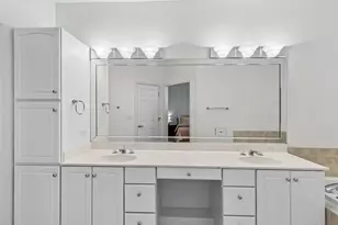 1029 W Bogey Ln, Palatine, IL 60067 - Photo 12