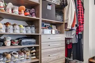 1811 W 17th St, Chicago, IL 60608 - Photo 8