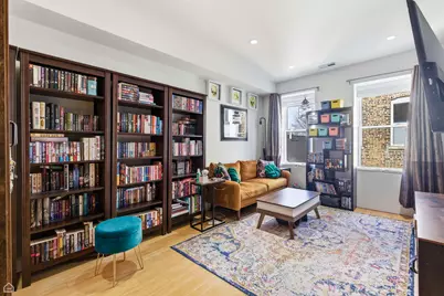 1811 W 17th Street #303, Chicago, IL 60608 - Photo 4