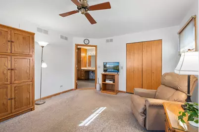 18515 Dundee Avenue, Homewood, IL 60430 - Photo 16