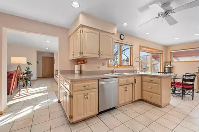 18515 Dundee Avenue, Homewood, IL 60430 - Photo 10