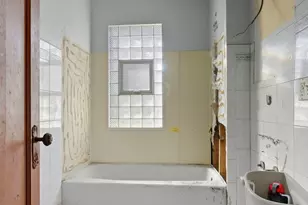 500 W 115th St, Chicago, IL 60628 - Photo 6