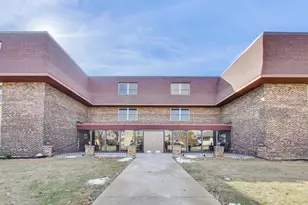 475 Shenstone Rd, Riverside, IL 60546 - Photo 1