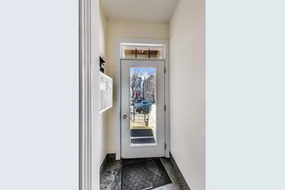 1330 W Fletcher Street #1, Chicago, IL 60657 - Photo 6