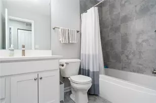 40 Woodmoor Ct, Lombard, IL 60148 - Photo 18