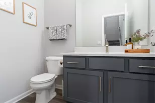 40 Woodmoor Ct, Lombard, IL 60148 - Photo 12