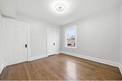 6938 N Campbell Avenue #1, Chicago, IL 60645 - Photo 8