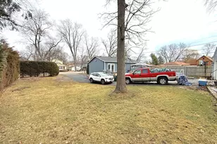 1216 N Lake Shore Dr, Round Lake Beach, IL 60073 - Photo 18