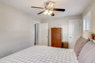 4222 N Claremont Ave, Chicago, IL 60618 - Photo 12