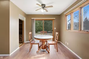 409 Kensington Dr, McHenry, IL 60050 - Photo 12