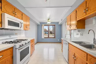 10278 SW Hwy, Chicago Ridge, IL 60415 - Photo 6