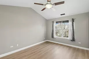 2912 White Thorn Cir, Naperville, IL 60564 - Photo 14