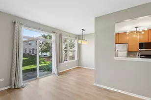 2912 White Thorn Cir, Naperville, IL 60564 - Photo 10