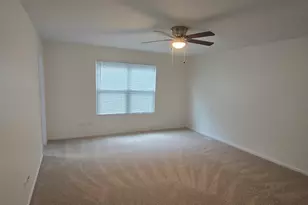 1310 Green Trails Dr, Plainfield, IL 60586 - Photo 16