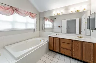 1903 N Evergreen Ave, Arlington Heights, IL 60004 - Photo 12