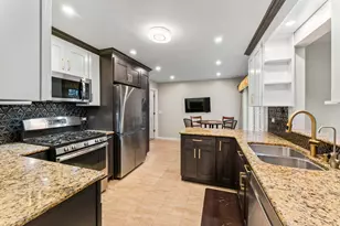 1903 N Evergreen Ave, Arlington Heights, IL 60004 - Photo 6