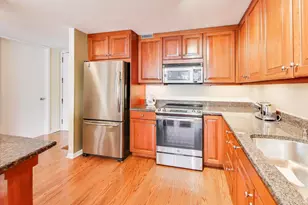 360 E Randolph St, Chicago, IL 60601 - Photo 10
