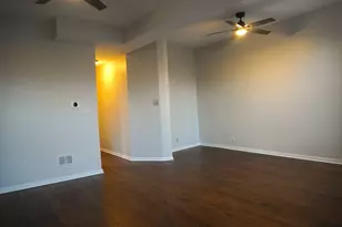 867 E Pershing Rd, Chicago, IL 60653 - Photo 4