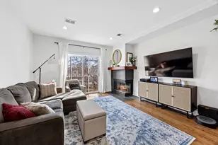 2520 W Bloomingdale Ave, Chicago, IL 60647 - Photo 2