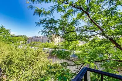 2520 W Bloomingdale Avenue #C, Chicago, IL 60647 - Photo 4