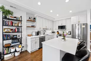 2520 W Bloomingdale Ave, Chicago, IL 60647 - Photo 6