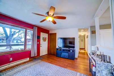 708 E Sycamore Street, Watseka, IL 60970 - Photo 10