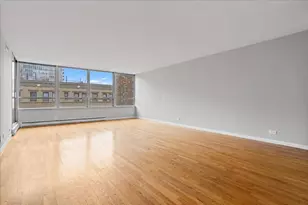 201 E Chestnut St, Chicago, IL 60611 - Photo 6