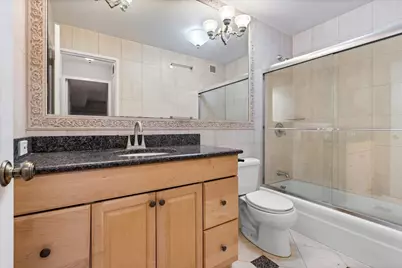 201 E Chestnut Street #19E, Chicago, IL 60611 - Photo 18