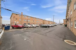 6925 W 64th Pl, Chicago, IL 60638 - Photo 14