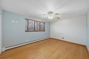 6925 W 64th Pl, Chicago, IL 60638 - Photo 10