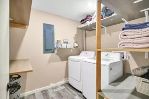 1010 Parkview Dr, Mahomet, IL 61853 - Photo 46