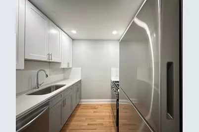 6954 N Sheridan Road #206, Chicago, IL 60626 - Photo 2