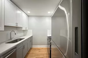 6954 N Sheridan Rd, Chicago, IL 60626 - Photo 2