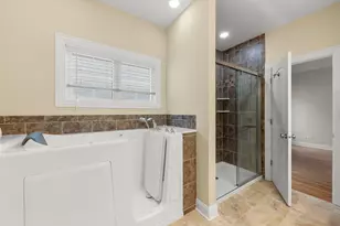 204 Amherst Cir, Oswego, IL 60543 - Photo 16