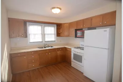 28601 N Washington Avenue, Wauconda, IL 60084 - Photo 2