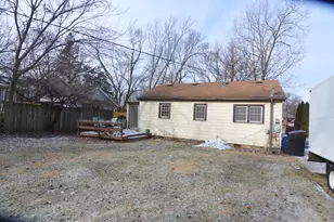28601 N Washington Ave, Wauconda, IL 60084 - Photo 14