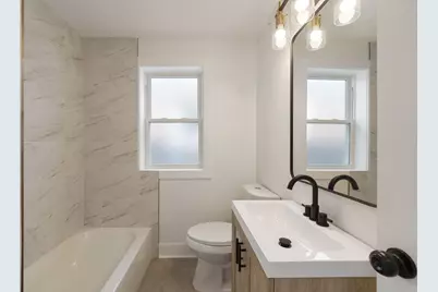 2733 Wesley Avenue, Berwyn, IL 60402 - Photo 12