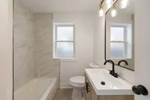 2733 Wesley Ave, Berwyn, IL 60402 - Photo 12